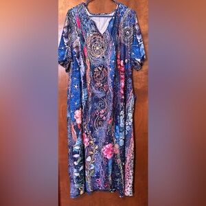 Colorful Floral Patterned Lounger